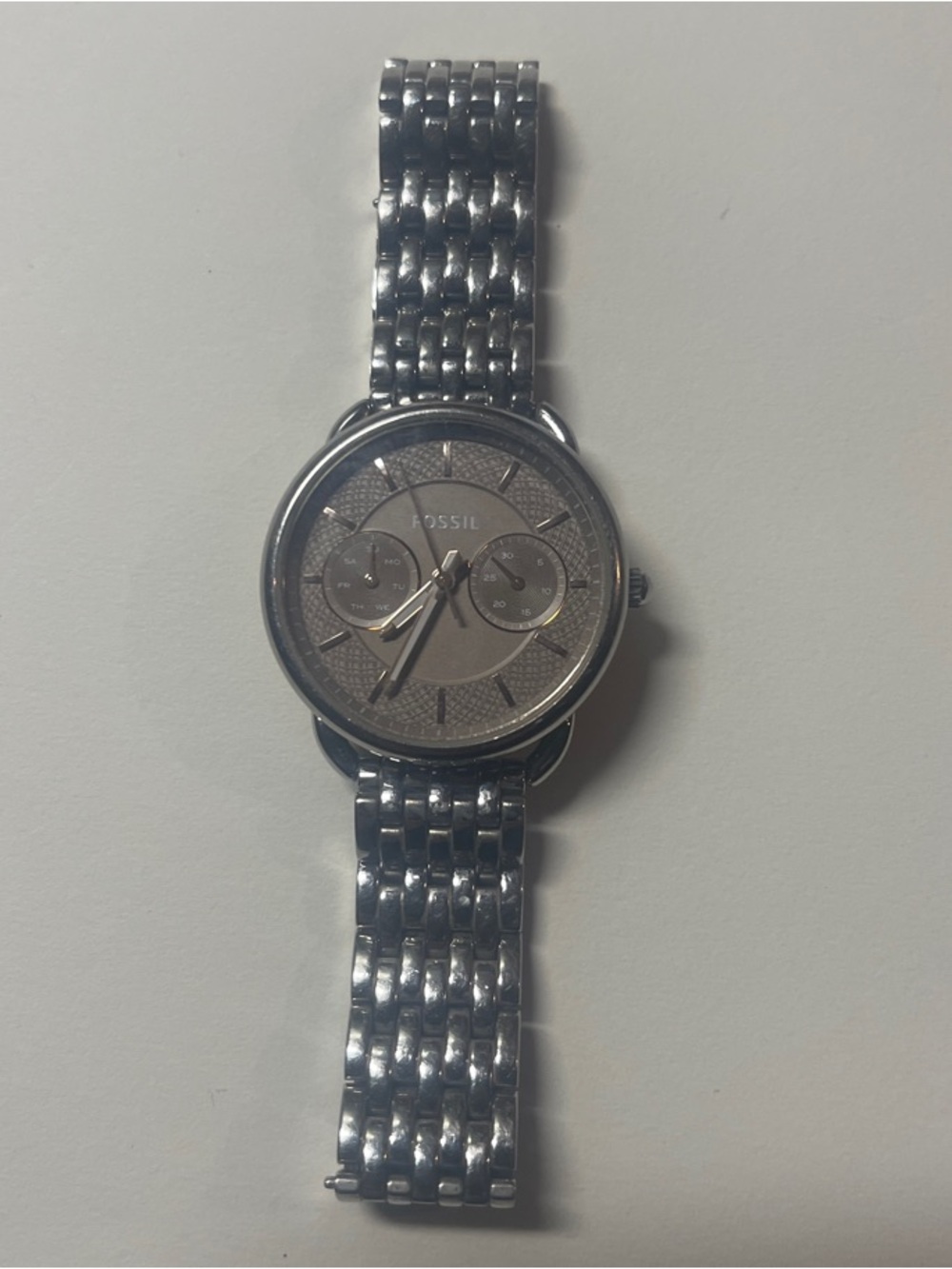 Fossil Women’s Silver Stainless Steel Bracelet Watch with Silver Dial